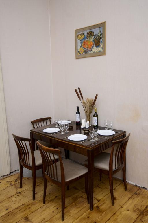 Solo Room Apartment Tbilisi Esterno foto