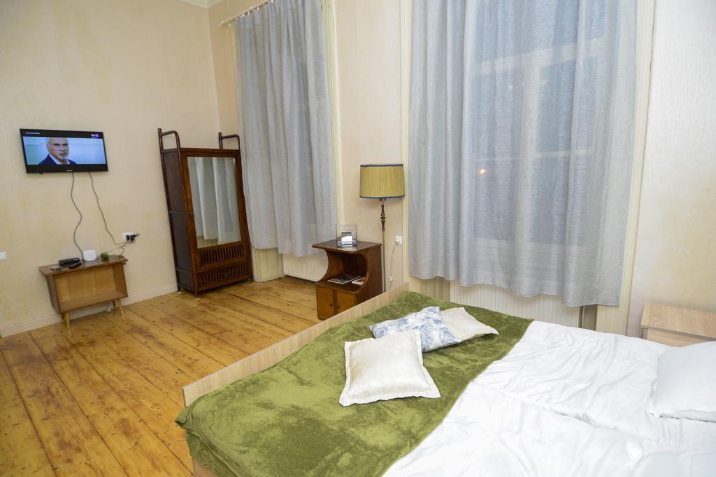 Solo Room Apartment Tbilisi Esterno foto